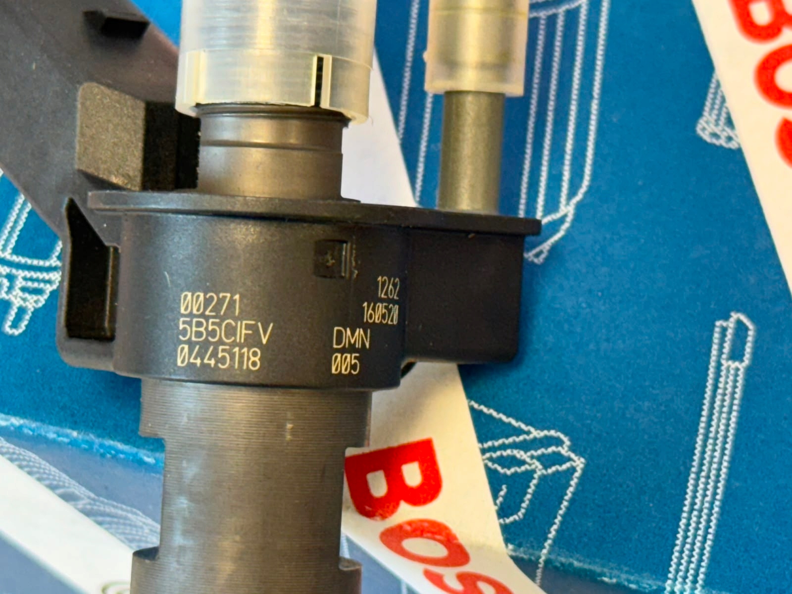 Sada 4 ks vstřikovačů Bosch 0445118037 — BMW X5 3.0, En stock, taxe comprise — foto 9 z 9